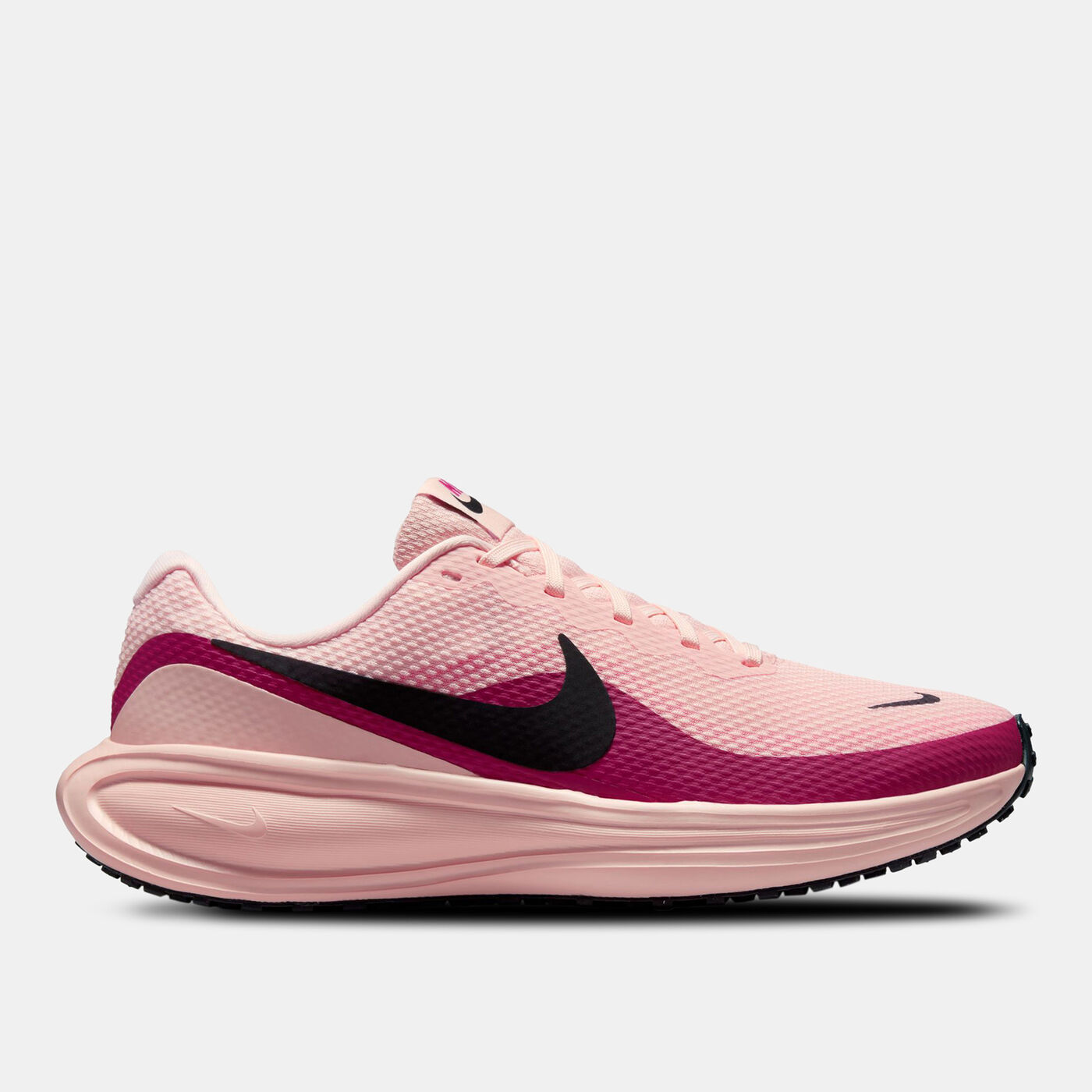 sepatu nike revolution