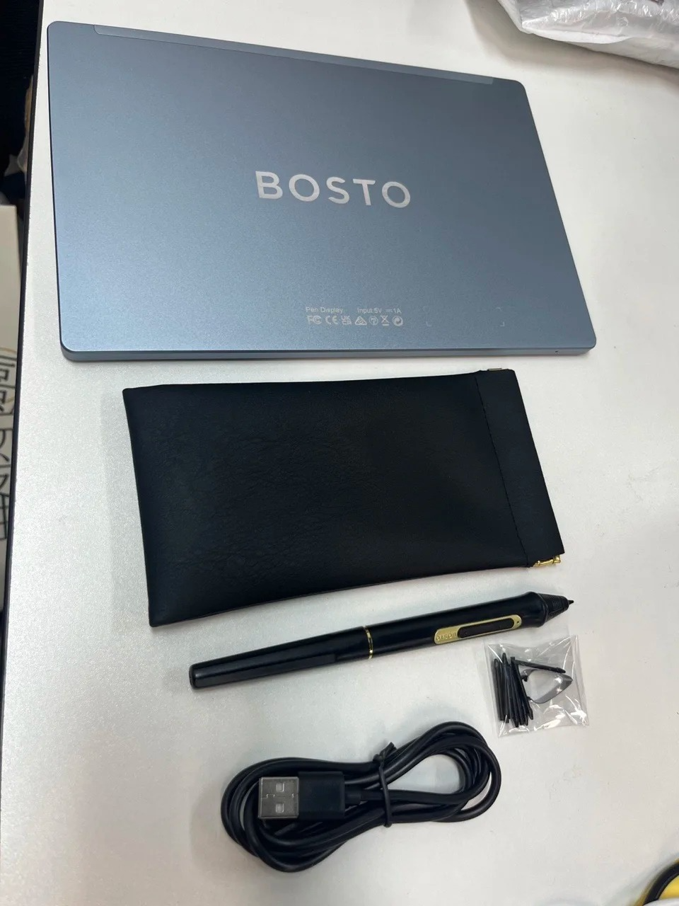 BOSTO BT-101A Pen Display Tablet Touchscreen 10.1 Inci – Stylus
