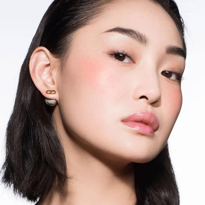 Media 7