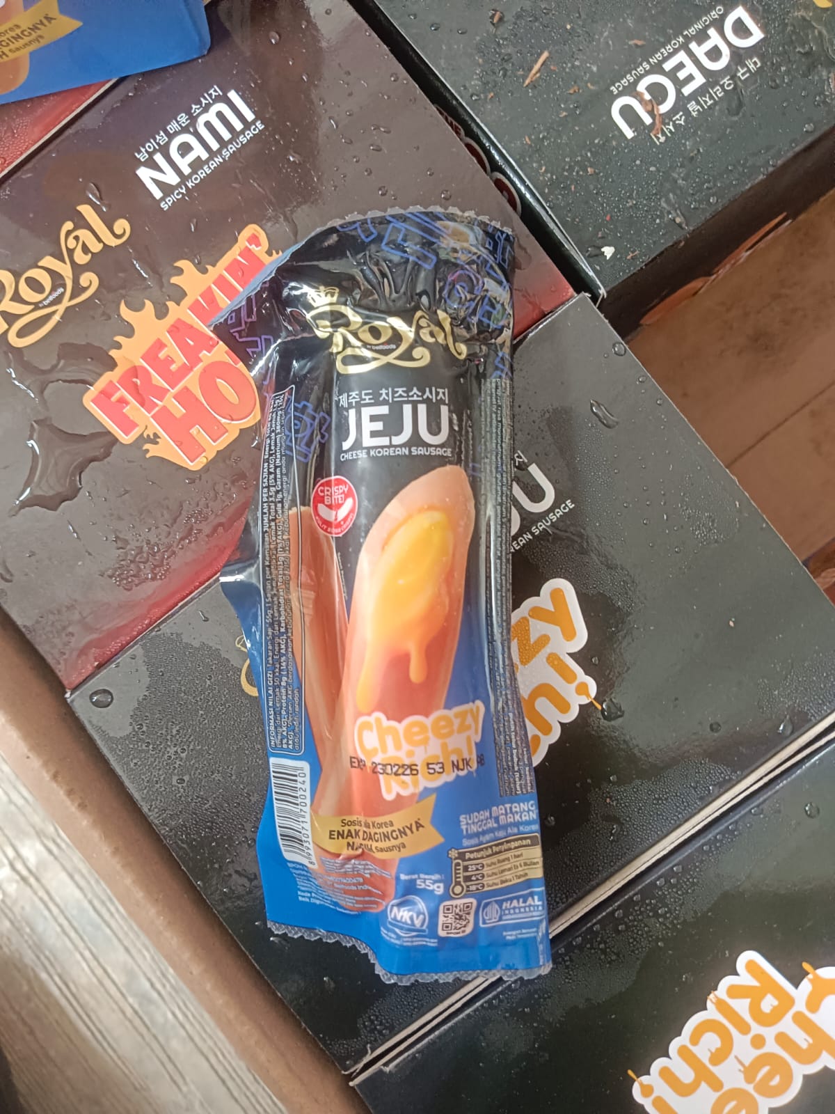 Belfoods Royal Jeju Sosis Keju 55 gr Cheezy Rich