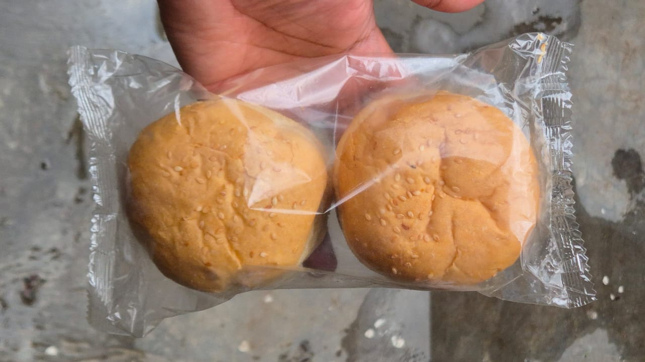 Nomi Roti Burger Wijen Isi 2 Pcs Ring 9 Cm
