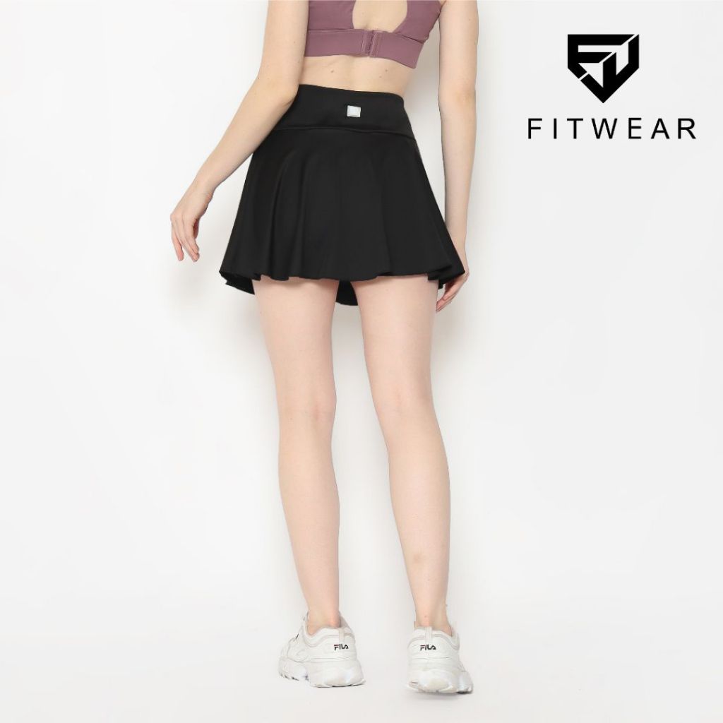 Media 9